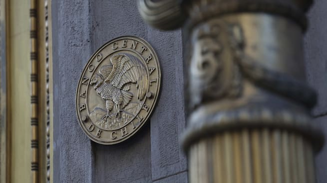 Banco Central de Chile mantiene la tasa de interés en 4,5% en medio de mayores riesgos inflacionarios globales