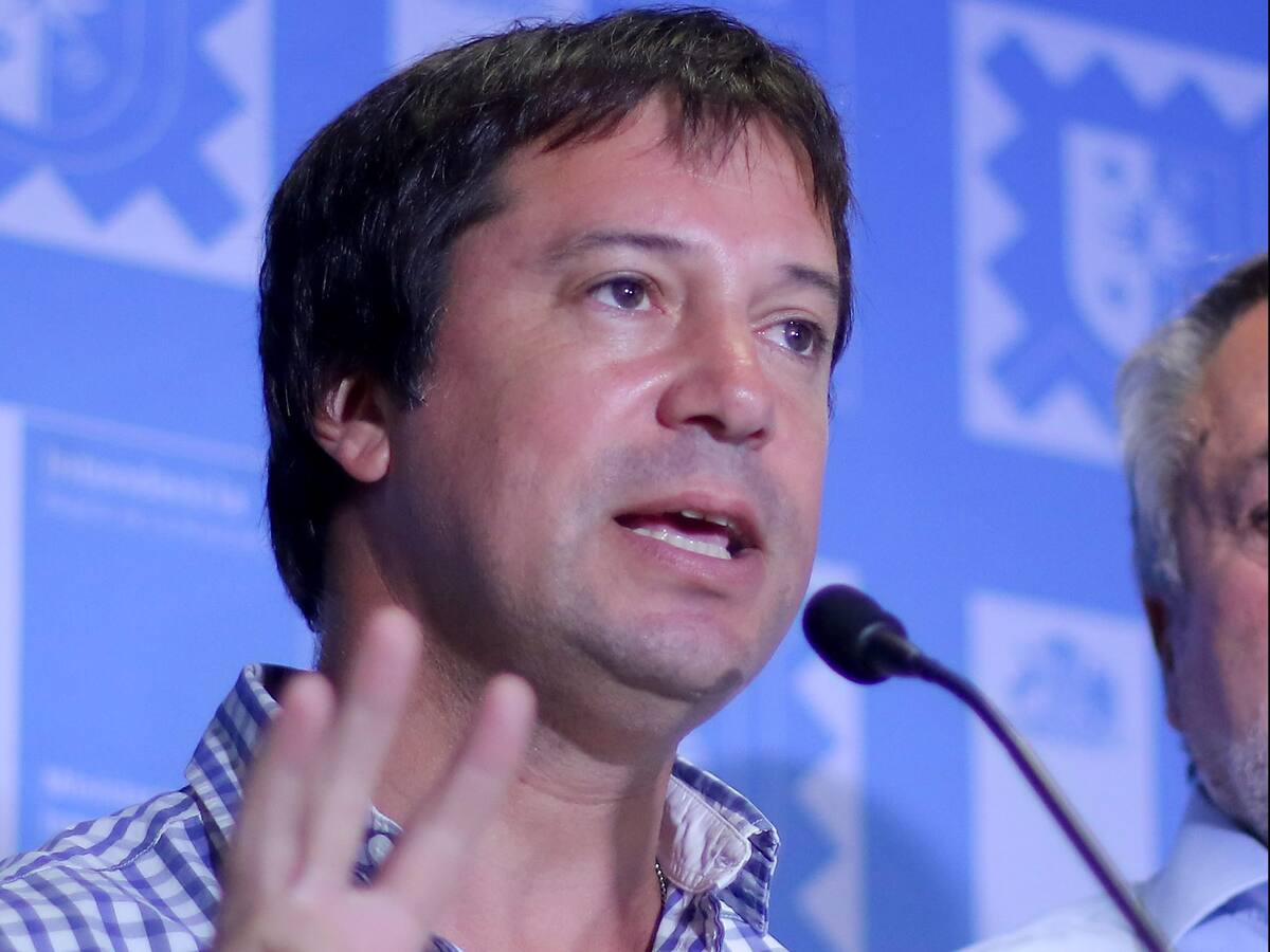 Ministro Palacios descartó vínculo con exdiputado Hasbún tras filtración de audio