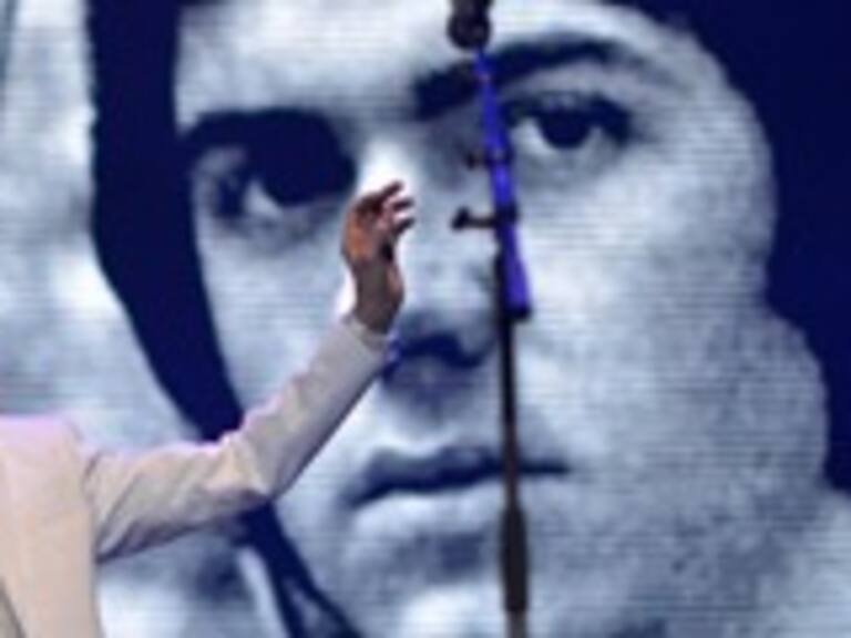 Experto analiza las canciones más emblemáticas de Camilo Sesto