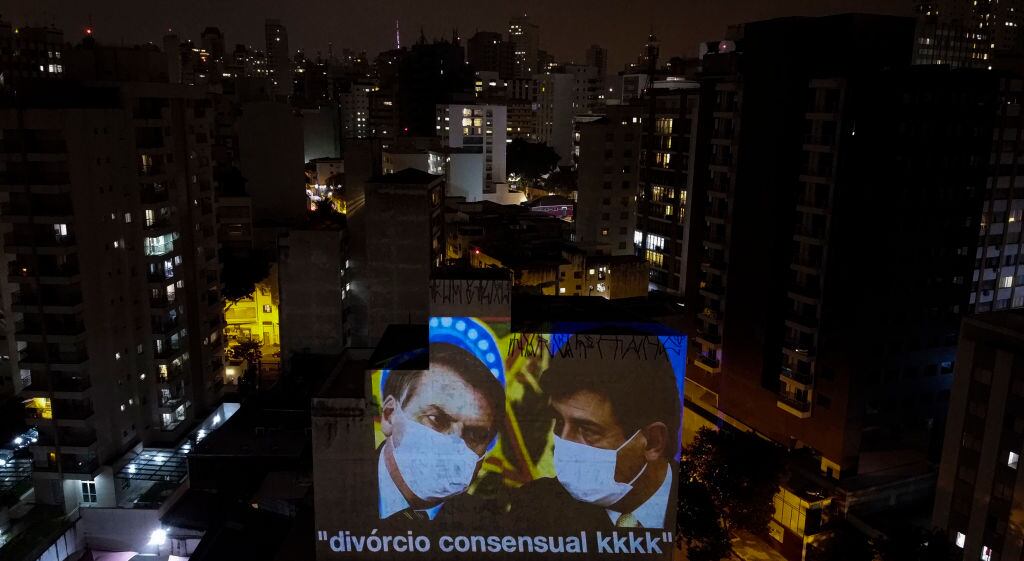 Una protesta se ríe del gobernante de Brasil en la ciudad de Sao Paulo