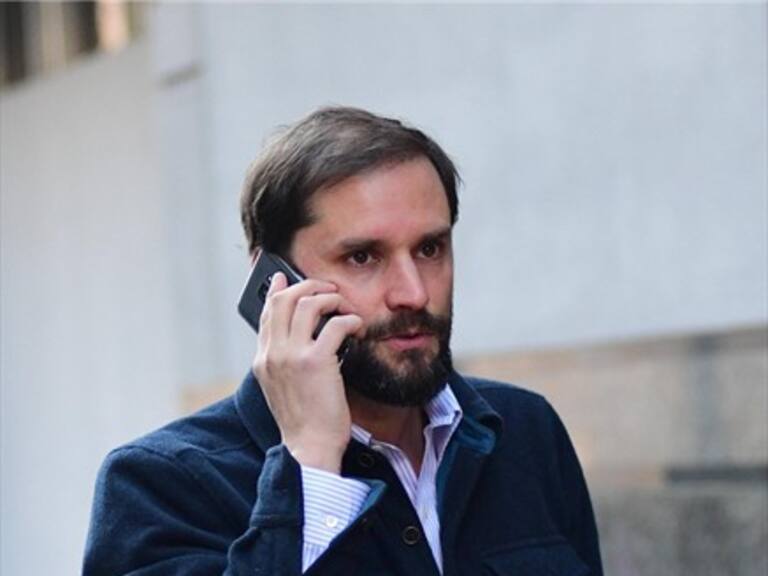 Jaime Bellolio contó que su esposa lo mantuvo por un año