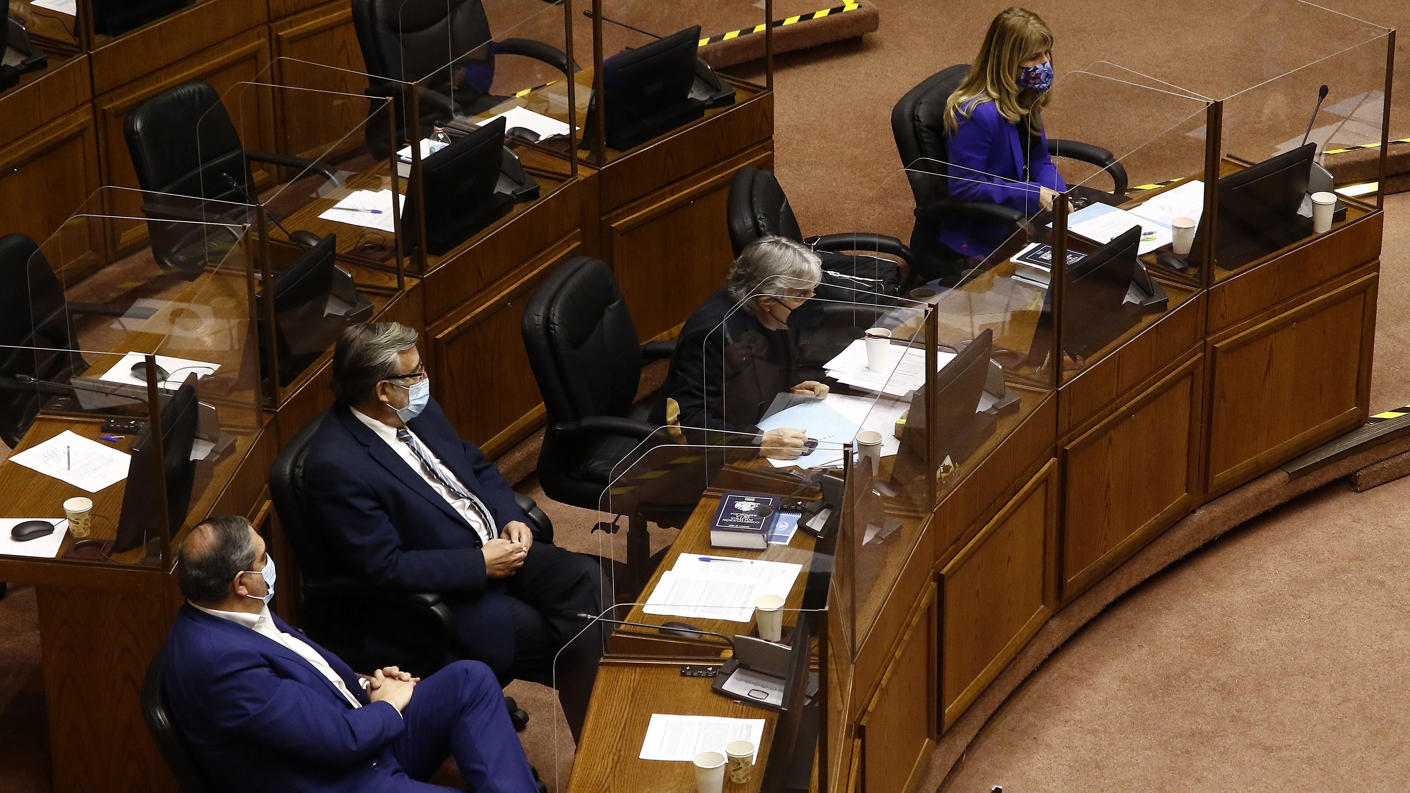senadores de oposición