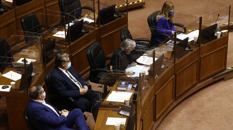 senadores de oposición