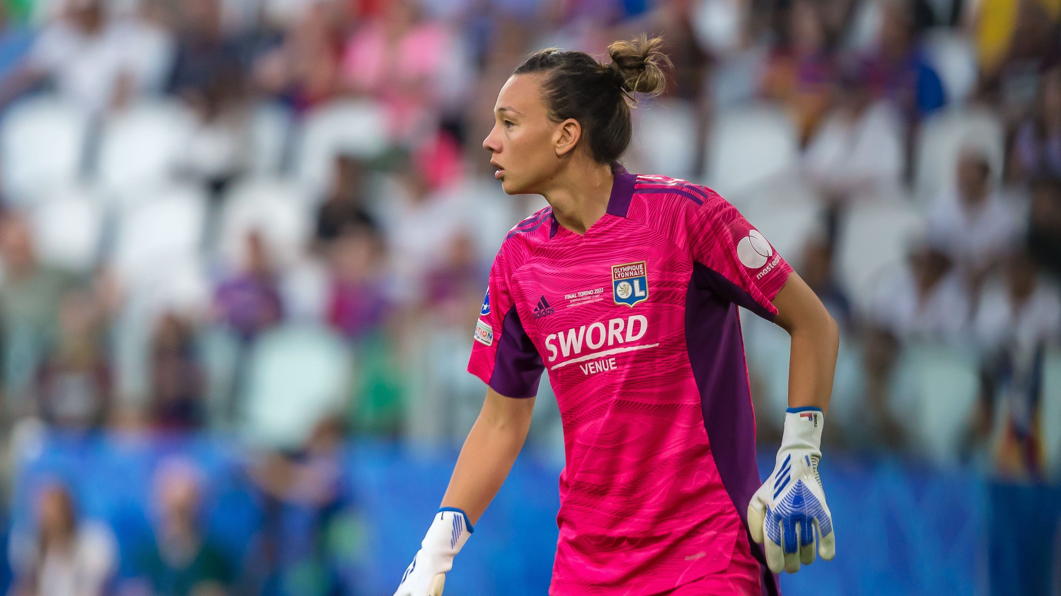 Christiane Endler se consagra campeona de la liga francesa con el Lyon