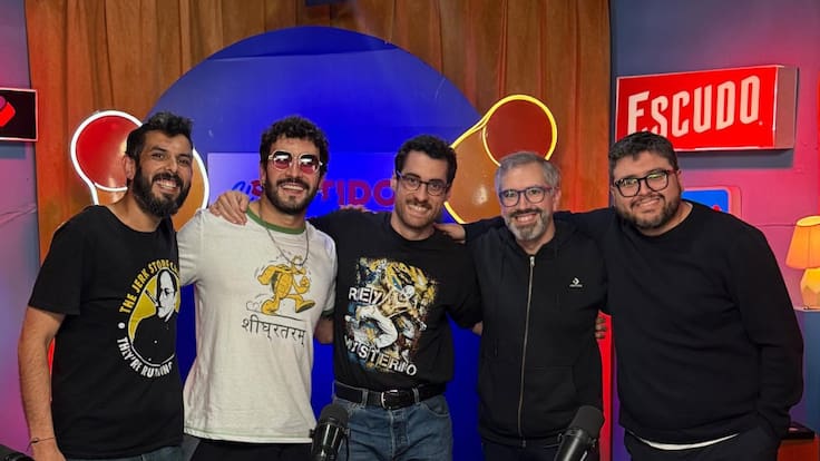 Comediante chileno confiesa que le gusta usar ropa de mujer y lo rematan: “El colaless que andas trayendo”