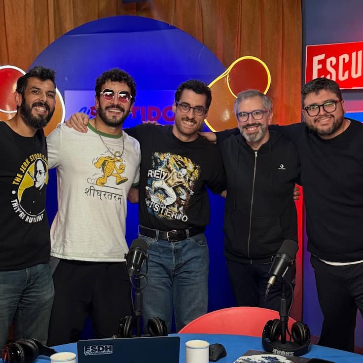 Comediante chileno confiesa que le gusta usar ropa de mujer y lo rematan: “El colaless que andas trayendo”