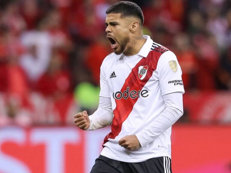 Paulo Díaz enciende las alarmas en La Roja tras presentarse lesionado en River Plate
