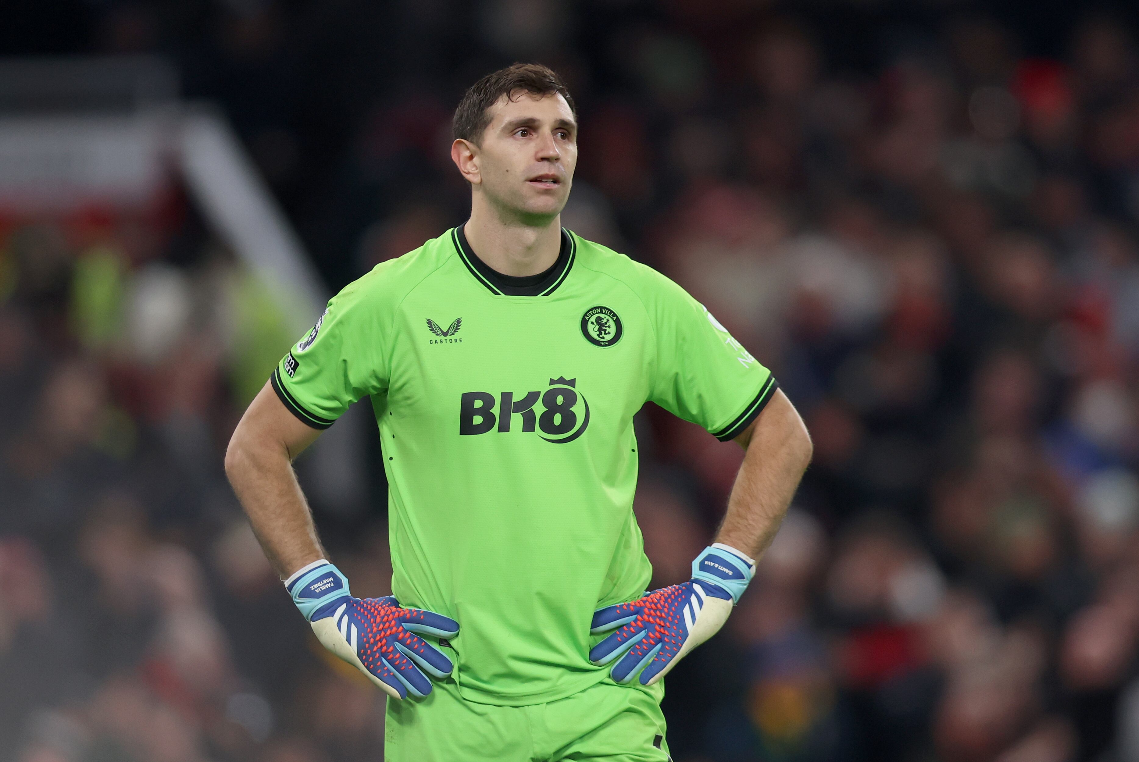 'Dibu' Martínez sufrió con la remontada del Manchester United | Getty Images