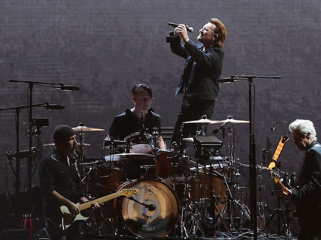 La banda U2 durante un concierto en la ciudad australiana de Sídney