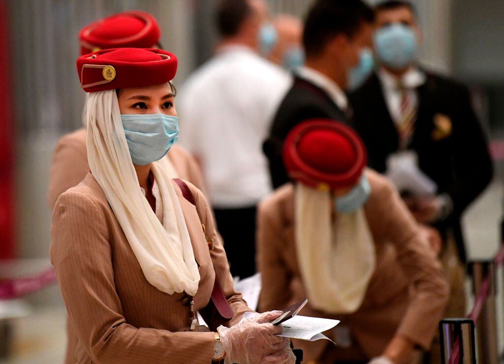 Emirates busca tripulantes de cabina y empleados de servicios aeroportuarios