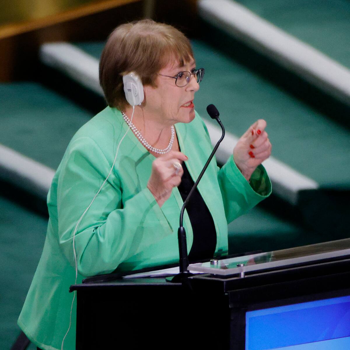 “Ha llegado el momento de que una mujer esté al timón”: Michelle Bachelet participa en primer debate por la Secretaría General de la ONU