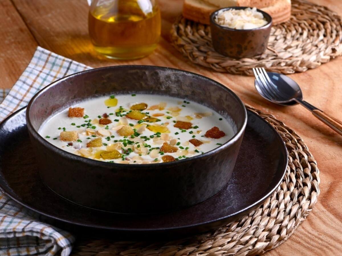 Vino de Visita I Chef especialista en la cocina española entrega la mejor receta para preparar el Ajoblanco