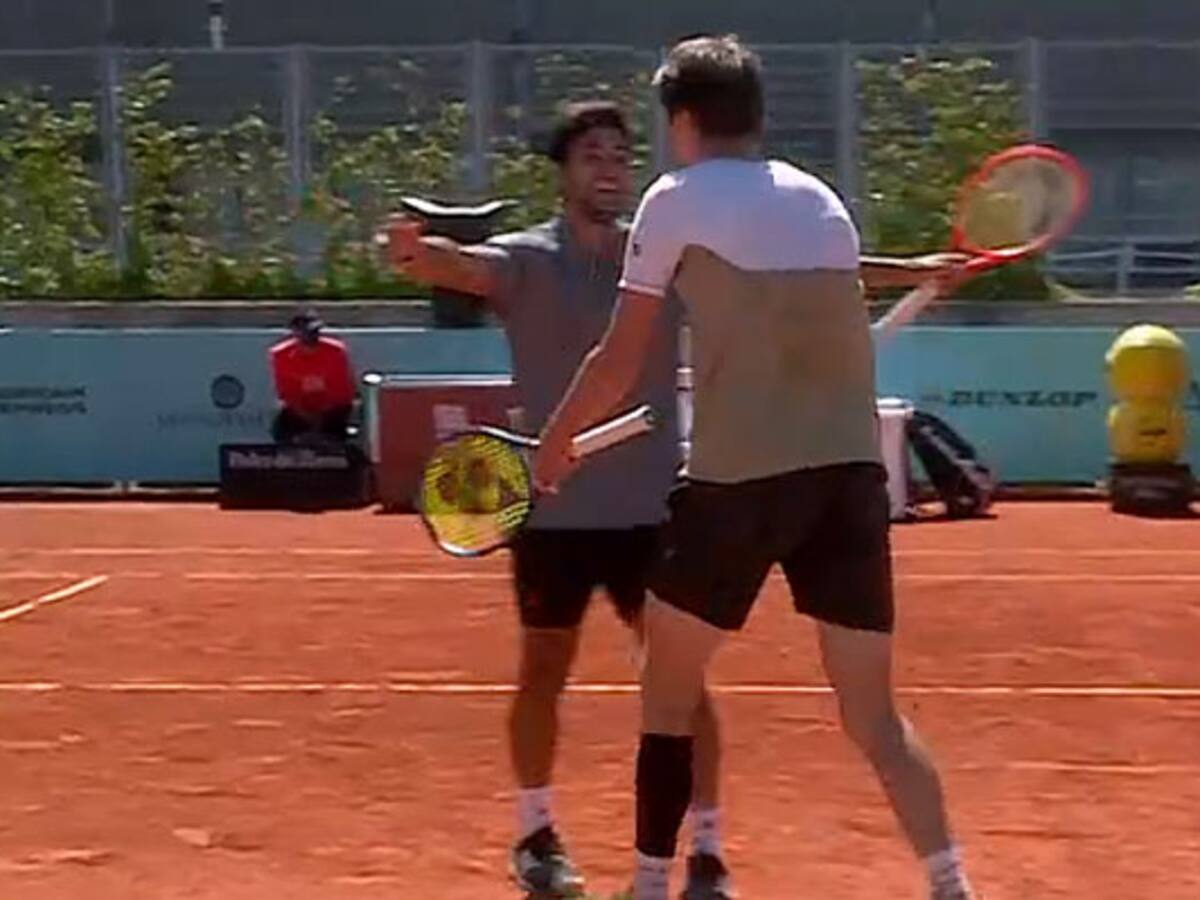 Garin por fin logró sonreír en Canadá: junto a Alexander Bublik se instalaron en la segunda ronda del dobles en el Masters 1000 de Toronto