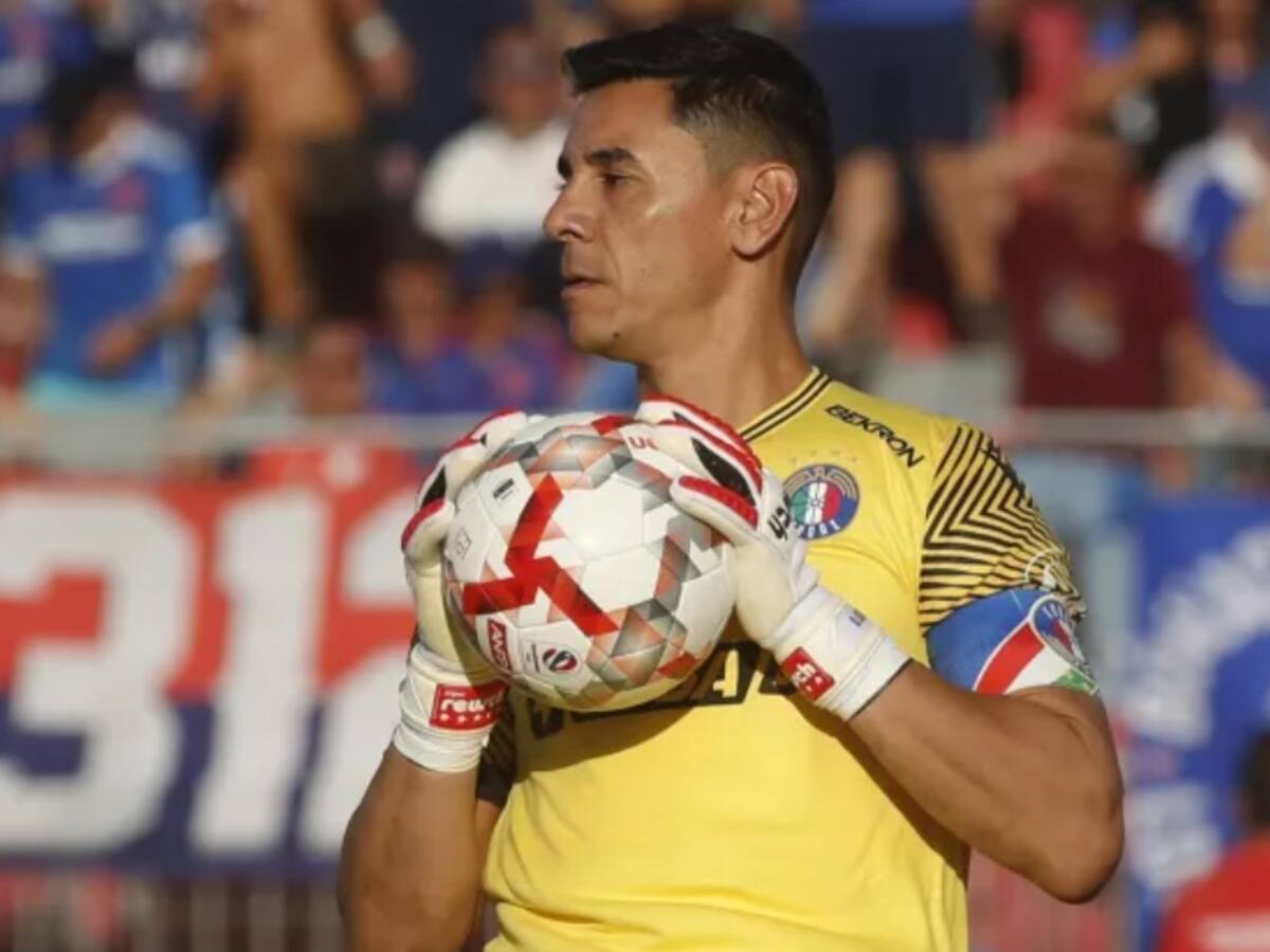 ¿Ventajas de ser argentino? Óscar Ustari pasó de irse sin pena ni gloria de Audax a ser el flamante nuevo arquero del Inter Miami