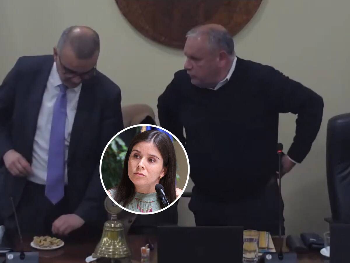 “Estos cu...”: Micrófono abierto deja en evidencia explosivo descargo de gobernador Mundaca contra “piño Barchiesi”