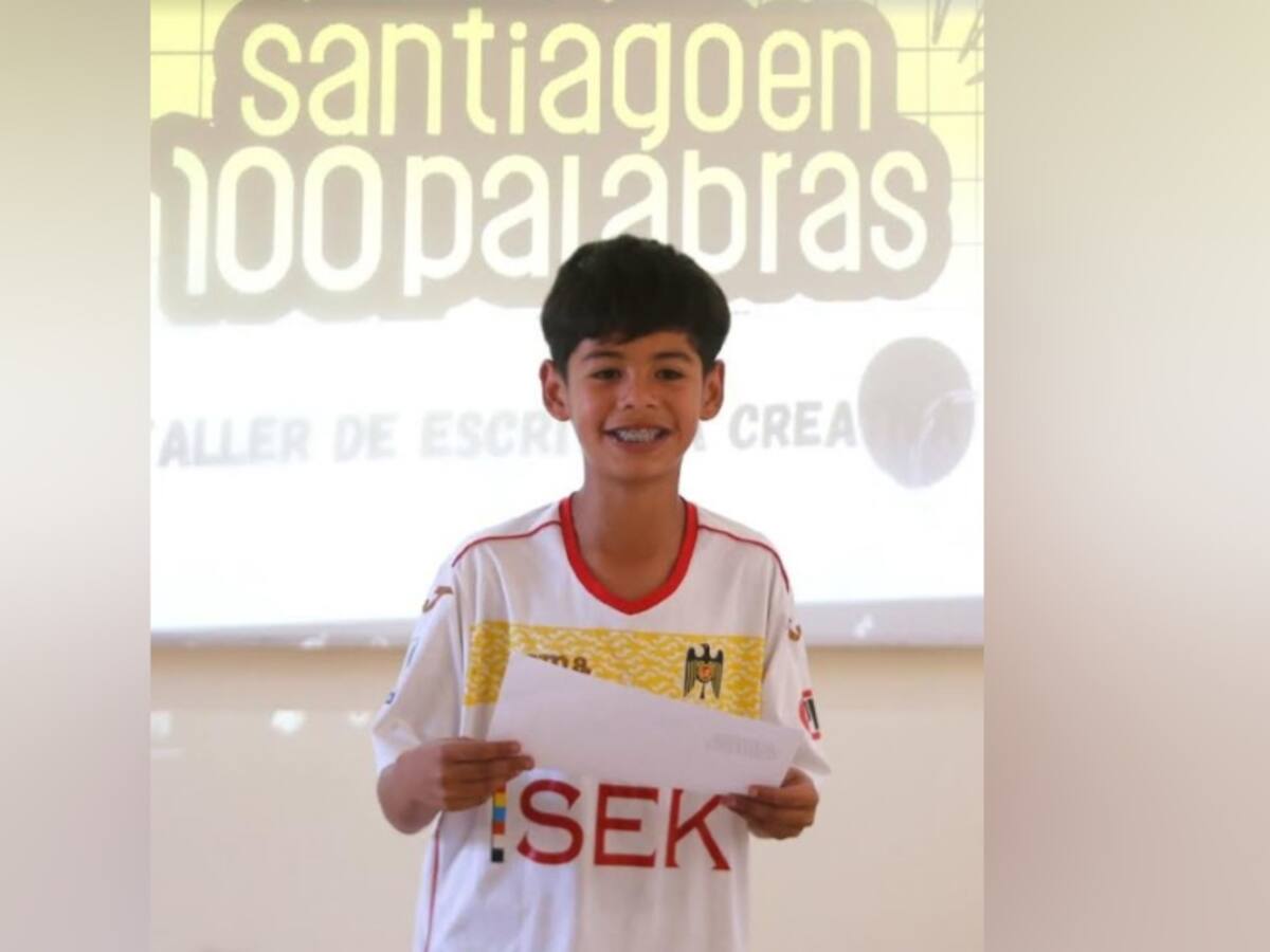 Cadetes de Unión Española participan en taller de escritura