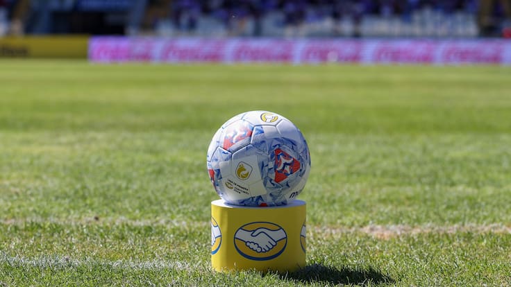Un histórico clásico del fútbol chileno irá gratis por TV abierta este fin de semana: cuándo es y a qué hora
