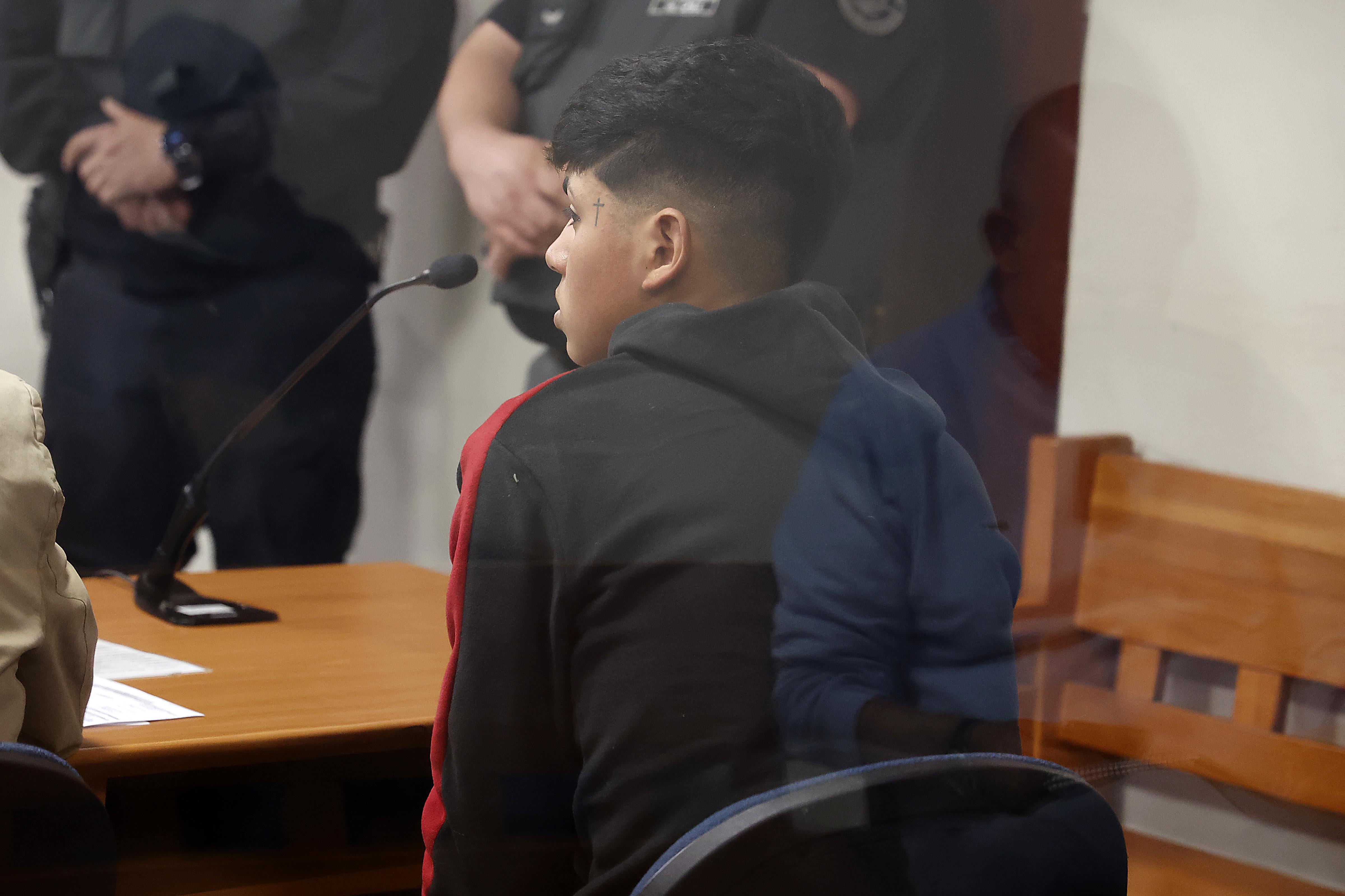 Control de detención del asesinato de un estudiante