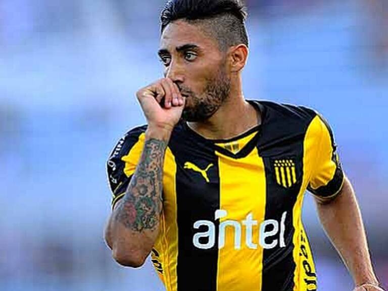 Representante de Jonathan Urretaviscaya: «Universidad Católica es uno de los equipos más grandes del mundo»