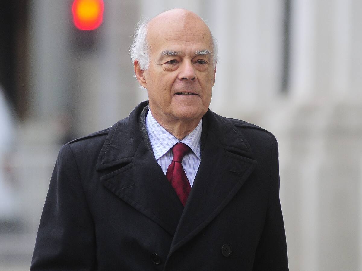Joseph Ramos, economista de la U. de Chile: «No va a ser hasta 2022 que volvamos a niveles de producción y empleo como los de 2019»