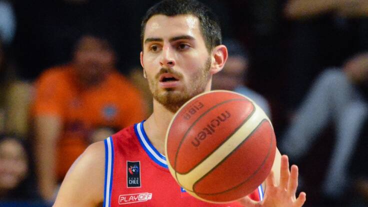 Otro golpe a La Roja del básquetbol: Sebastián Herrera no jugará los decisivos duelos ante Venezuela y Colombia