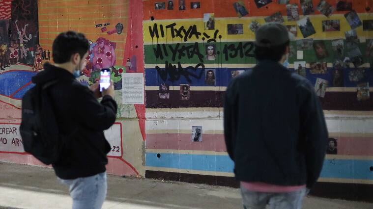 21 de Marzo del 2022/SANTIAGOUn polémico mural de contenido sexual, fue pintado en el parque San Borja de la comuna de Santiago.
FOTO: SEBASTIAN BELTRAN GAETE/AGENCIAUNO