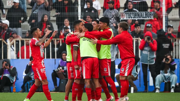 Error de Vidal, exquisita definición: El golazo con que Unión La Calera vence provisoriamente a Colo Colo