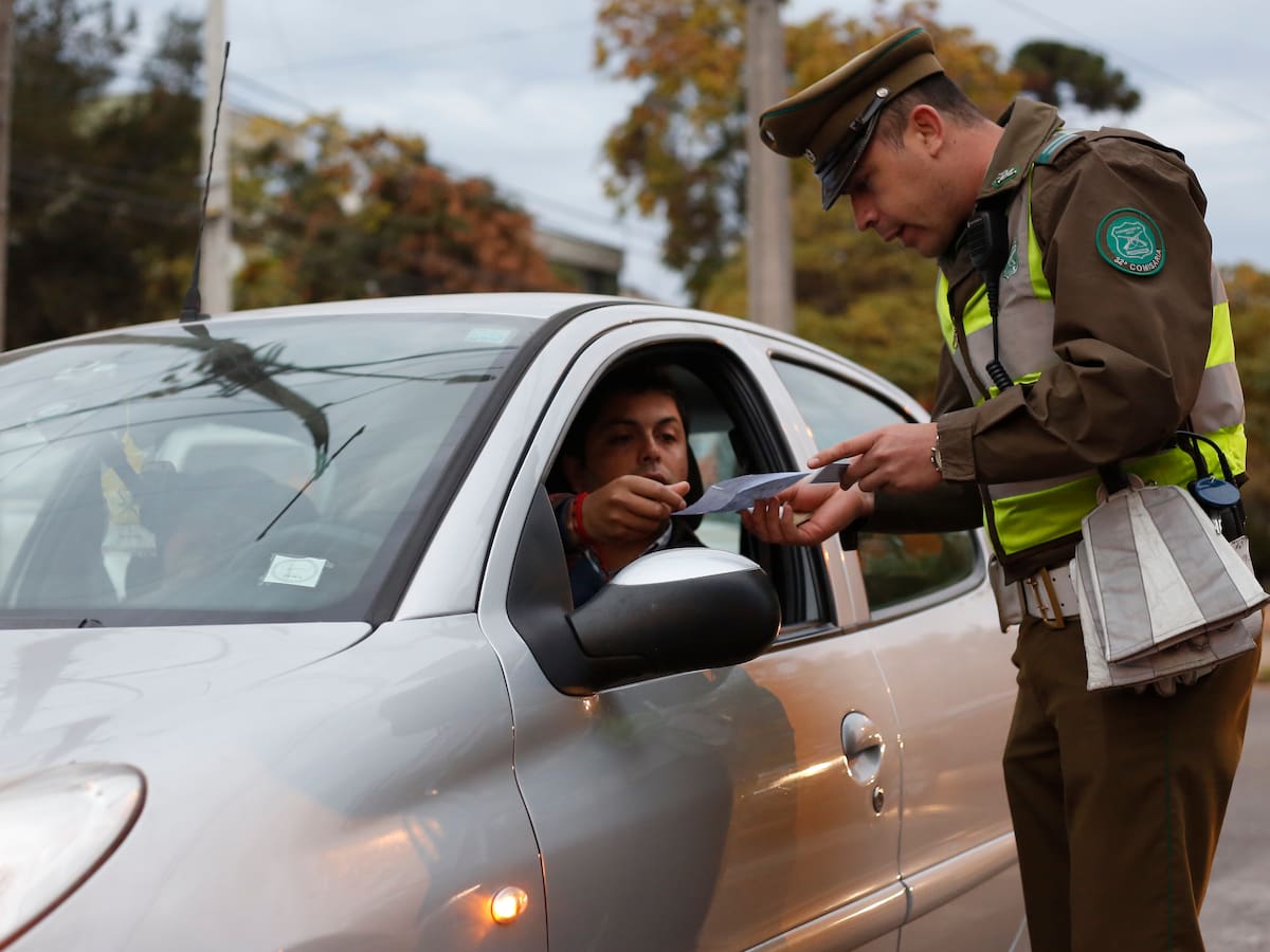 Restricción vehicular HOY en Santiago: revisa qué patentes no pueden circular este martes 23 de junio