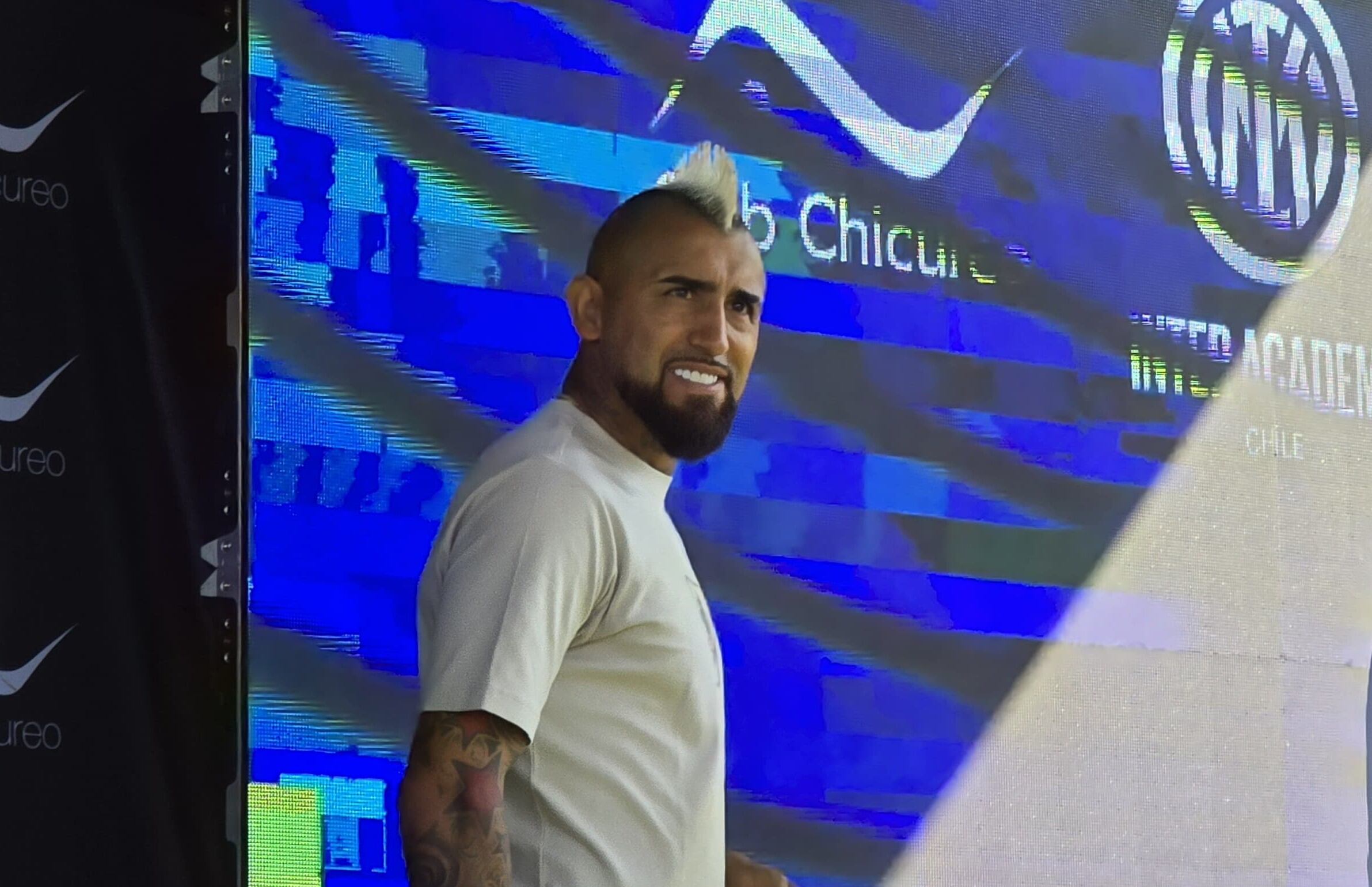 Arturo Vidal en la inauguración de la Inter Academy en el Club Chicureo | ADN Deportes