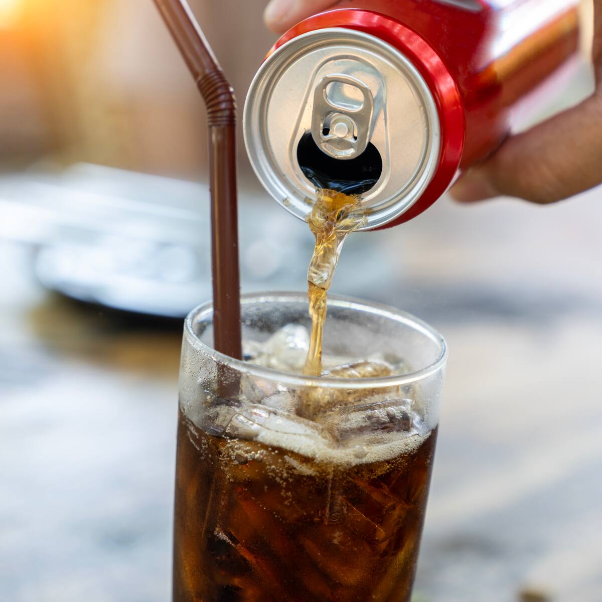 Alertan que bebidas “sin azúcar” podrían ser peores que las normales: una al día dañaría el hígado