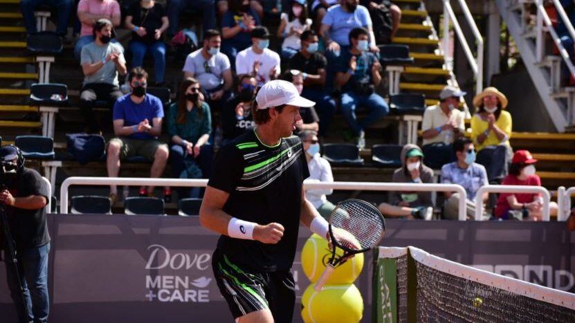 Nicolás Jarry arrasó con Camilo Ugo Carabelli para avanzar a los cuartos de final del Challenger de Campinas