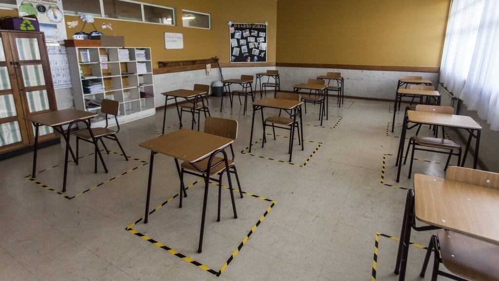 04 DE AGOSTO DE 2020 / OSORNOPlan de Retorno: Cómo serán las nuevas salas de clases en tiempos de pandemia. El Colegio Juan Ricardo Sánchez realizó una adecuación en la infraestructura del establecimiento educacional para el posible retorno presencial a clases durante la pandemia que vive el país.
FOTO: FERNANDO LAVOZ / AGENCIAUNO