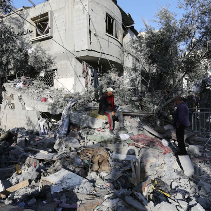 Unión Europea responsabiliza a Israel por bombardeo que mató a más de 100 civiles que buscaban comida en Gaza