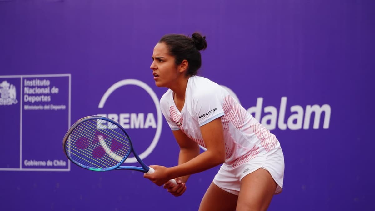 Fernanda Labraña y Antonia Vergara superan el debut en el W15 Santiago