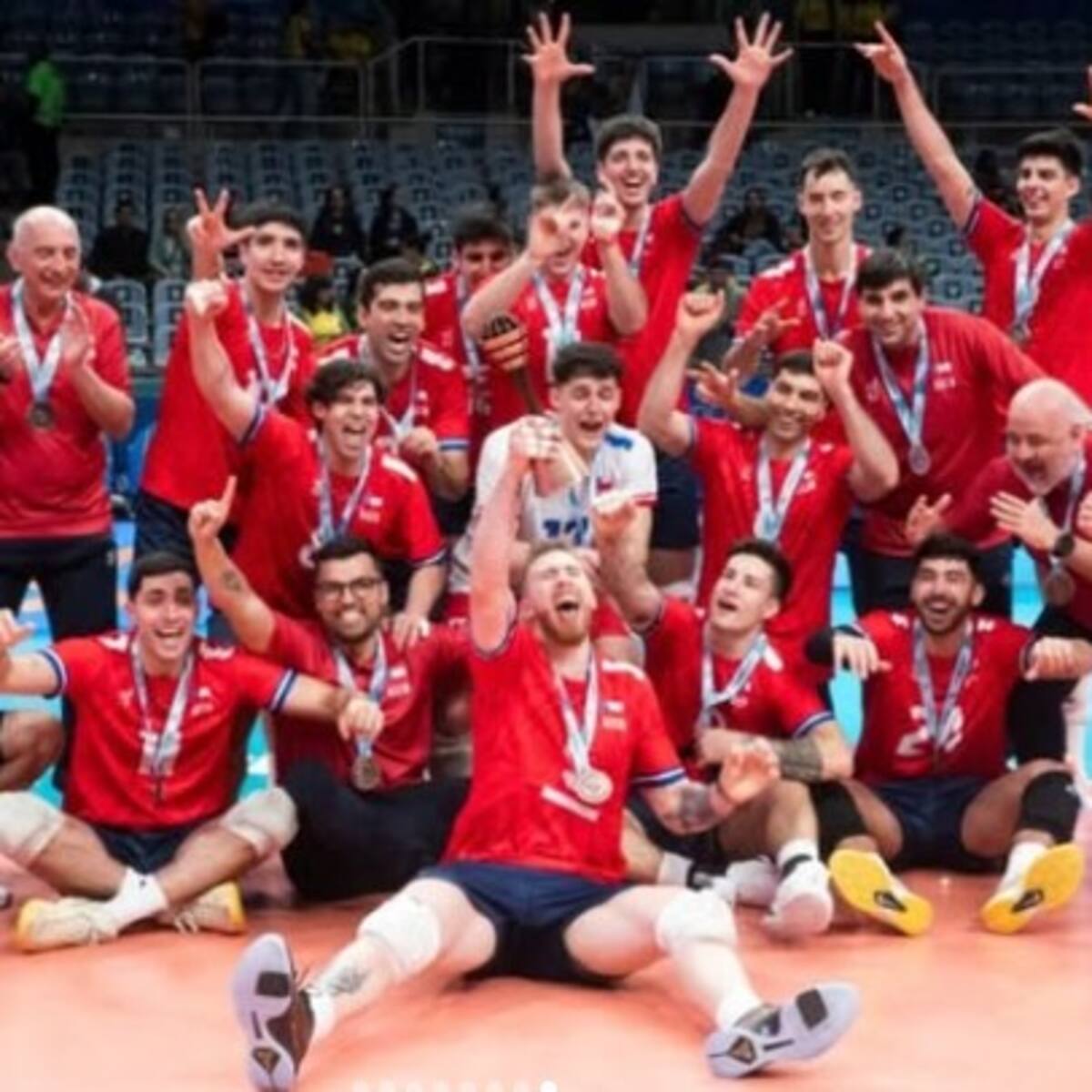 Chile obtiene la medalla de bronce en el Sudamericano y clasifica al Mundial de Voleibol masculino de 2027