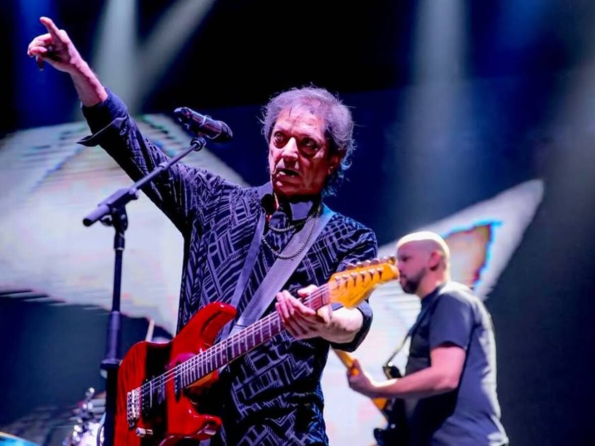 Guitarrista de Virus, Julio Moura, es investigado por la muerte de su pareja chilena durante una práctica sexual