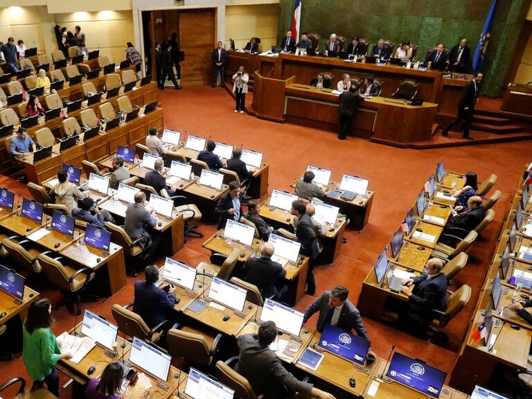 Cámara de Diputadas y Diputados aprueba ley corta que aumenta cobertura de la PGU y sigue su trámite en el Senado
