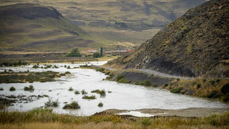 Detienen a tres turistas japoneses por encender fogata en Torres del Paine: deberán hacer millonaria donación