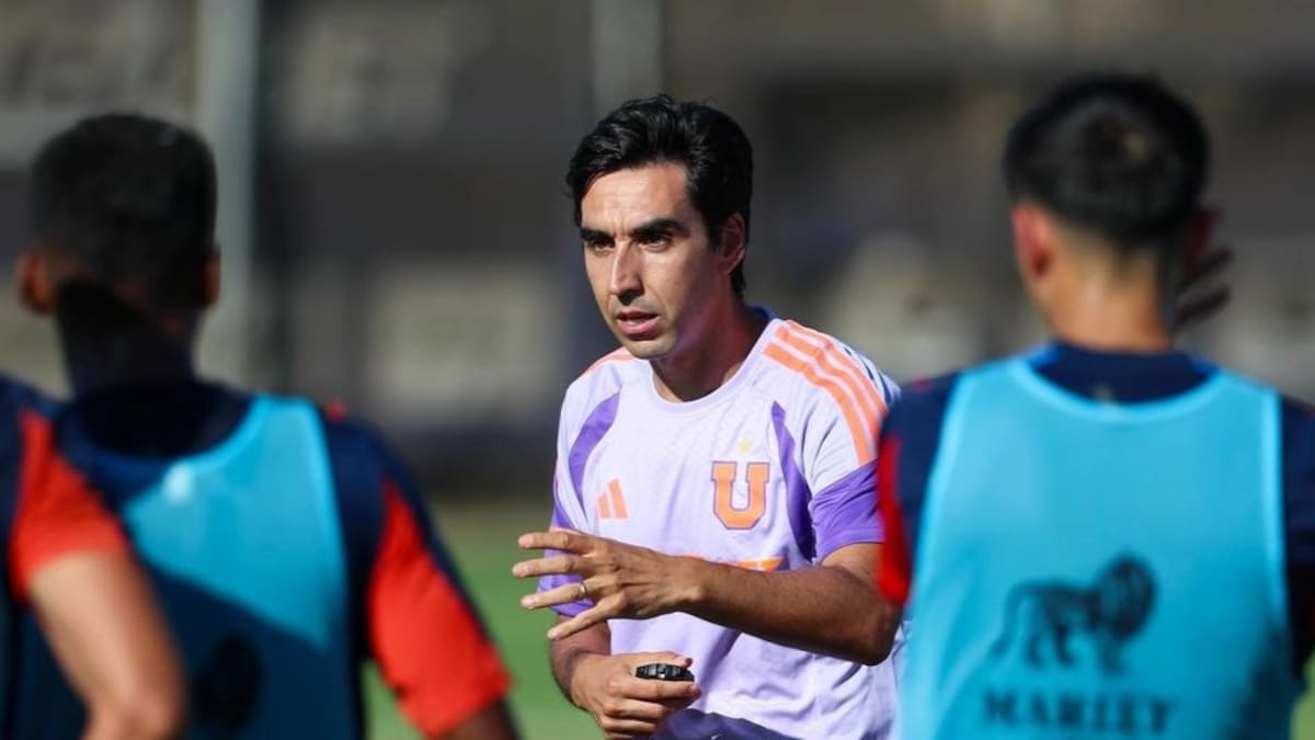 Meneghini define su “9″ titular: esta es la formación de la U para enfrentar a Audax Italiano