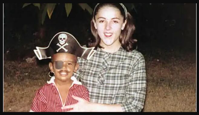 Barack Obama y su madre.
