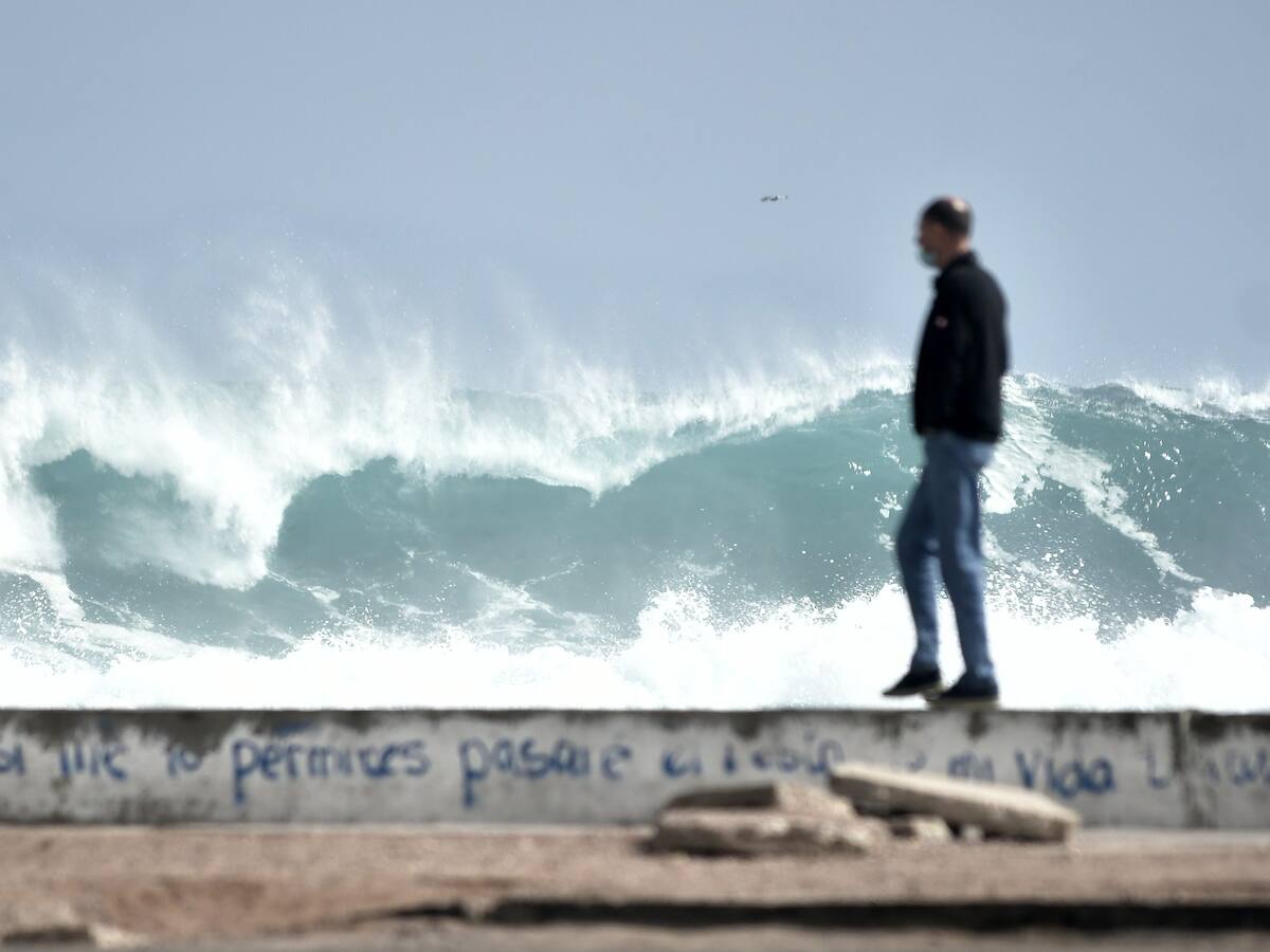 Armada emite aviso de marejadas entre Arica y Constitución