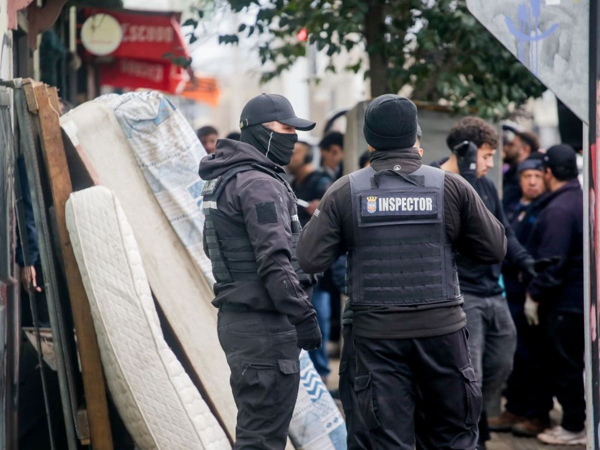 Desalojan casa de Quinta Normal donde hallaron restos humanos y que habría sido centro de cautiverio