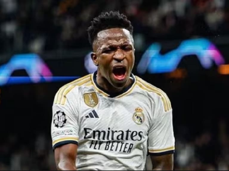 Real Madrid vapuleó al Barcelona en la final de la Supercopa con triplete de Vinicius Junior