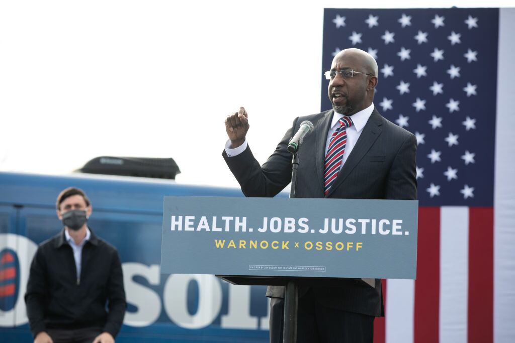 Raphael Warnock y Jon Ossoff en la campaña senatorial