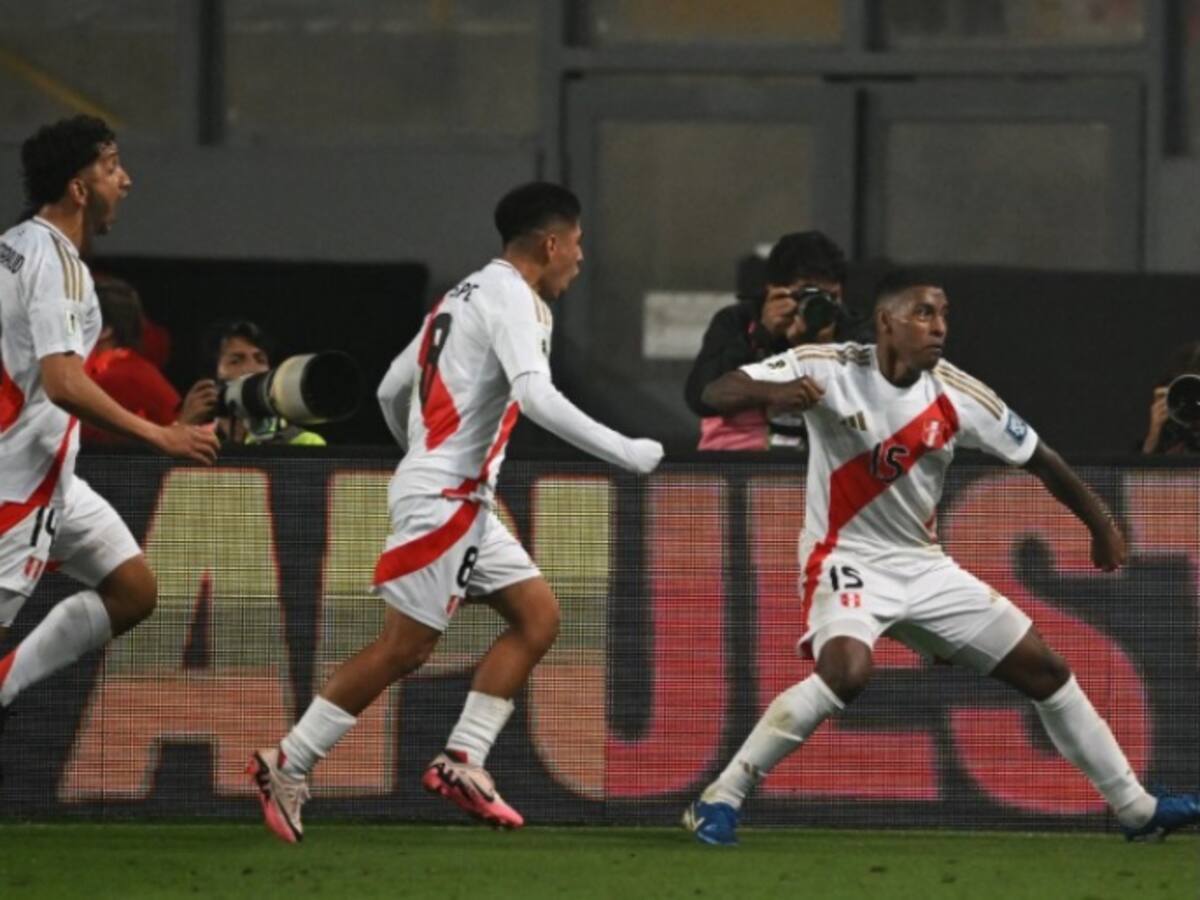 Perú da el golpe ante Uruguay en Lima y deja a Chile como colista absoluto de las Eliminatorias Sudamericanas