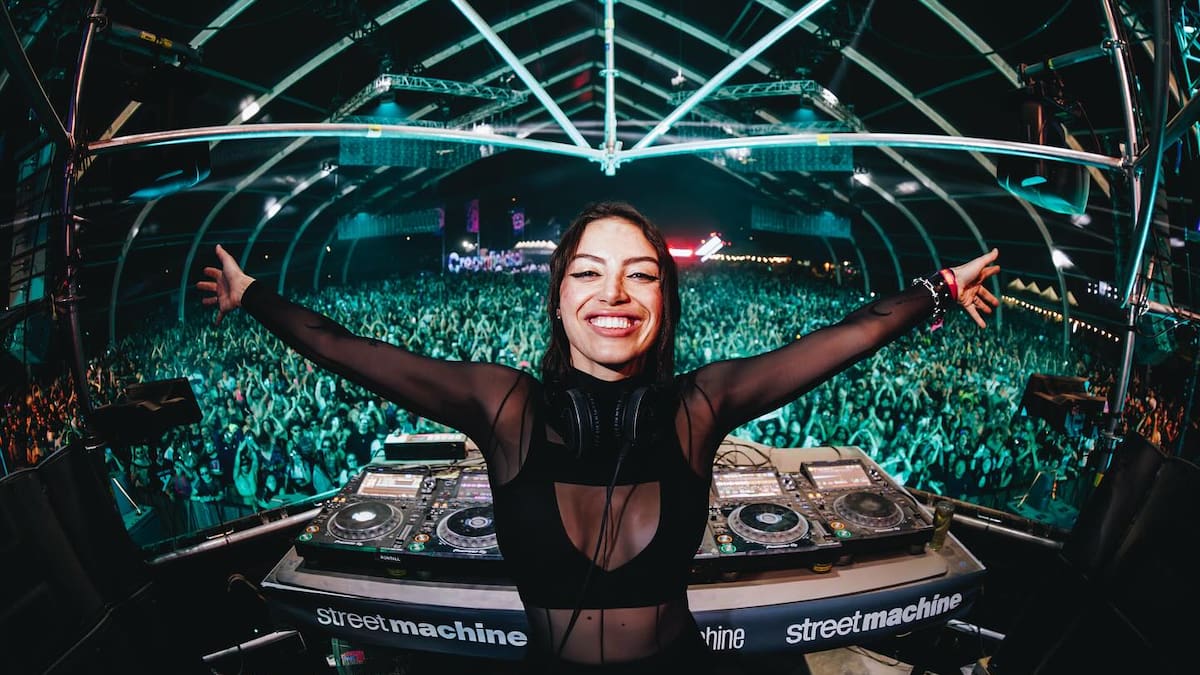 Sara Landry regresa a Chile: revisa cuándo, cuánto cuesta y dónde ver a la icónica DJ del hard techno