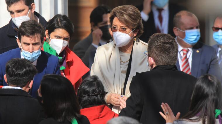 Carmen Gloria Valladares por instalación de la Convención