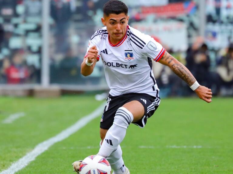 Colo Colo definirá este martes el futuro contractual de Jordhy Thompson