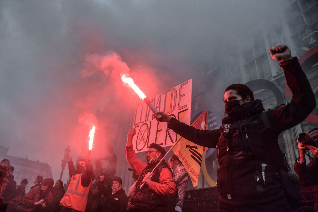 Suban las protestas en Francia contra la reforma de pensiones del gobierno