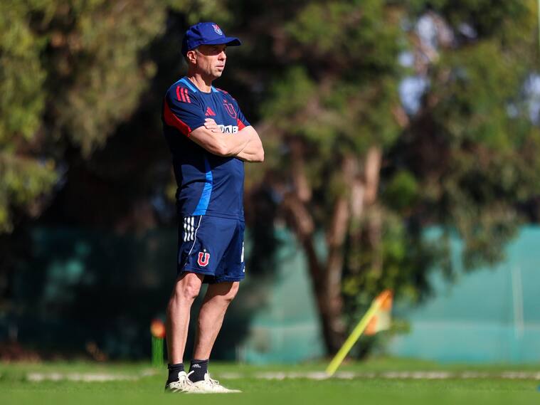 Gustavo Álvarez, entrenador de la Universidad de Chile
